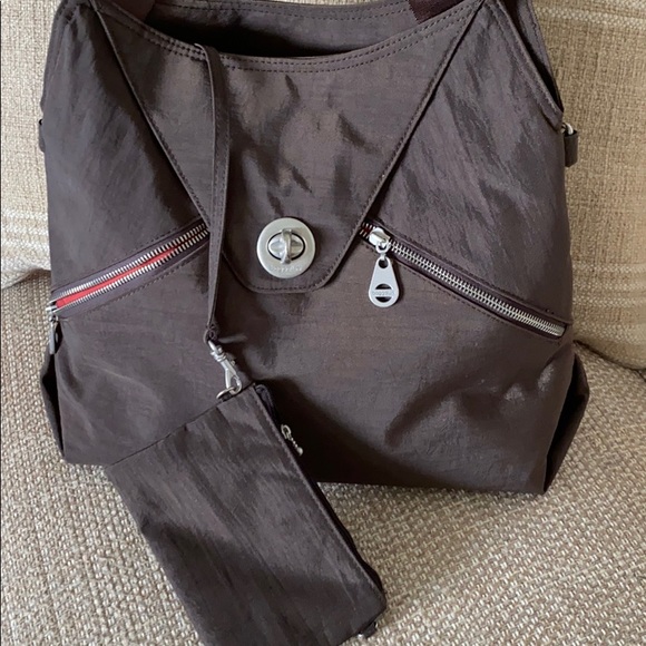 Baggallini travel bag color brown - Picture 2 of 7